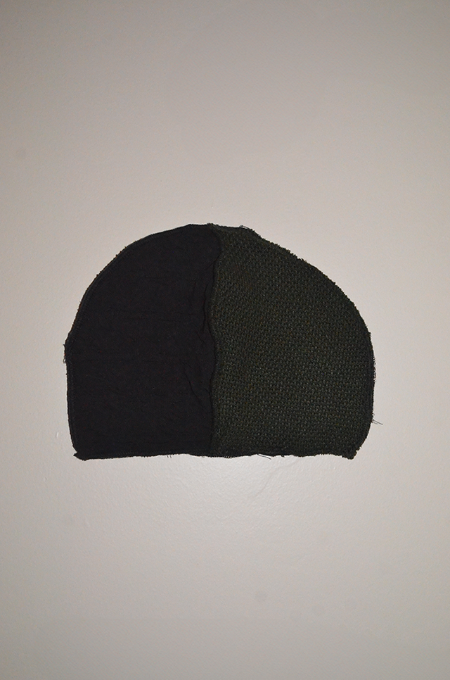 BLACK / GRN BEANIE