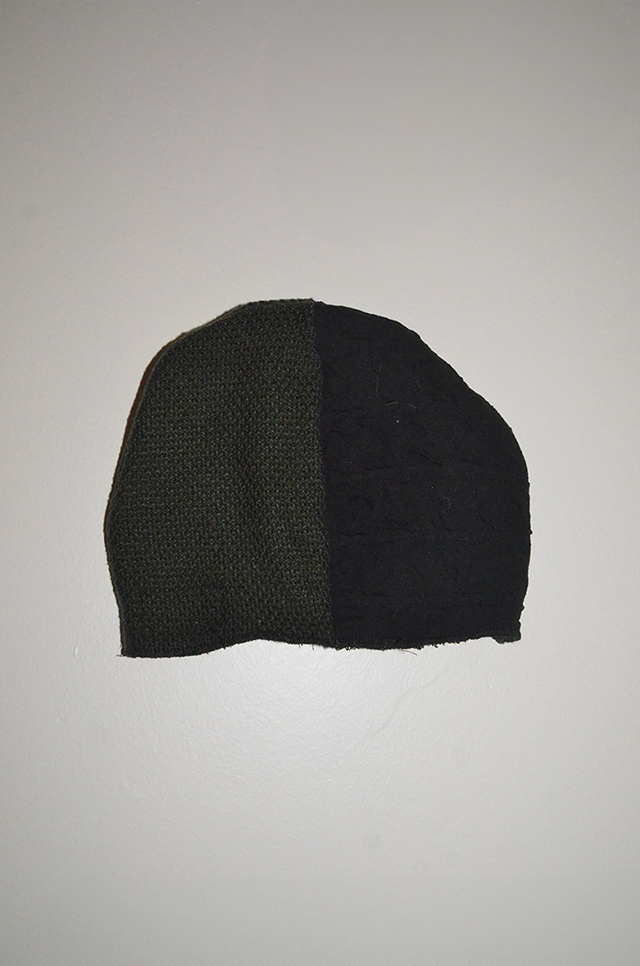 BLACK / GRN BEANIE